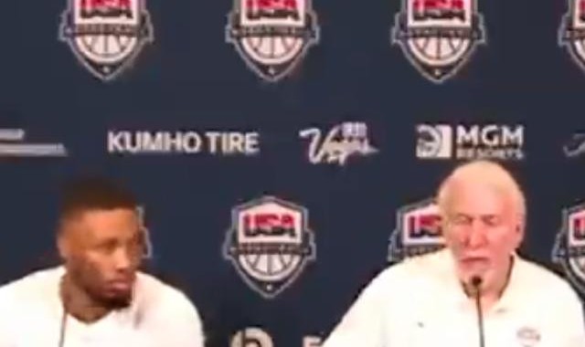 世界杯官方正版软件下载-被记者破防真急了？这次美国球迷没有站在波波一边