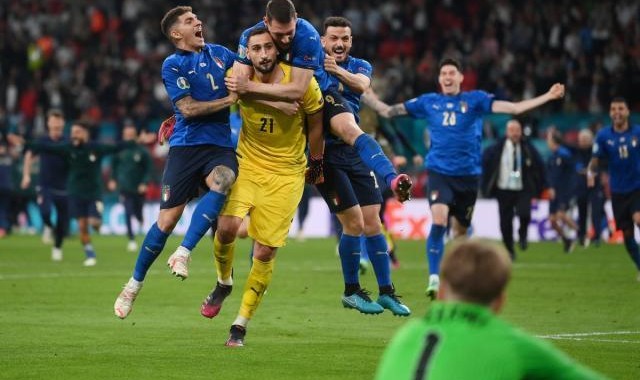 世界杯高清赛事直播地址-唐纳鲁马无惧高薪质疑 一战封神完美接班布冯